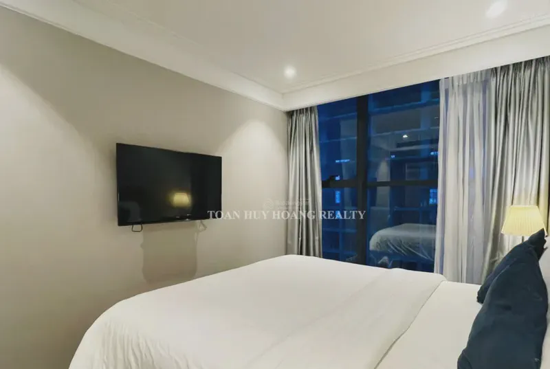 Alphanam 2-Bedroom 75m² for rent in My An, Da Nang — balcony view (photo 5 of 12)