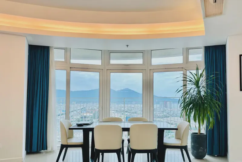 Azura River View 2-Bedroom 152m² for rent in An Hai Tay, Da Nang — kitchen and dining