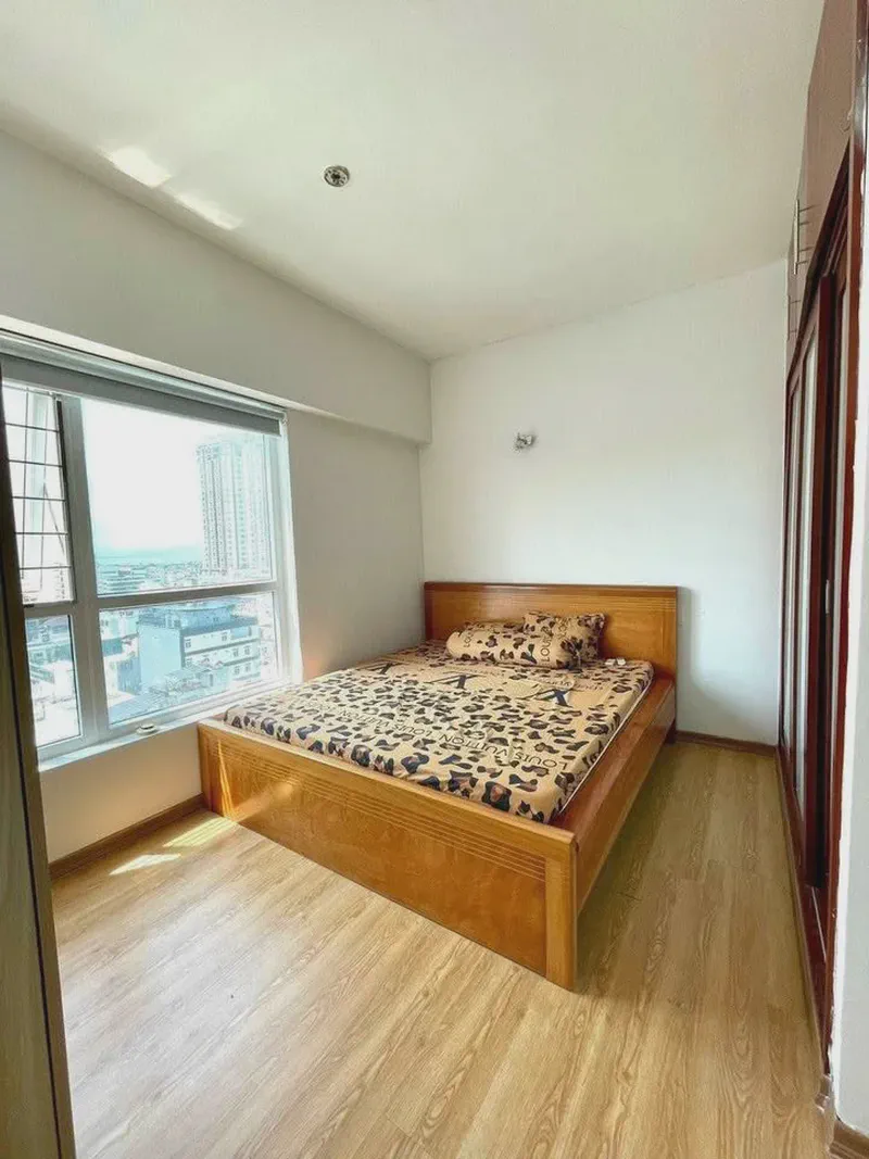 Da Nang Plaza 2-Bedroom 79m² for rent in Hai Chau, Da Nang — bathroom (photo 4 of 6)