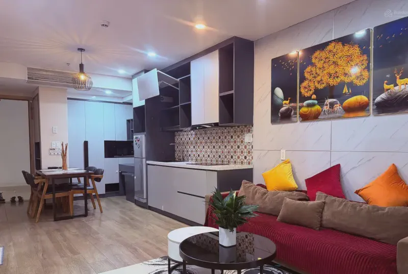 F.Home 1-Bedroom 64m² for rent in Hai Chau, Da Nang — living area
