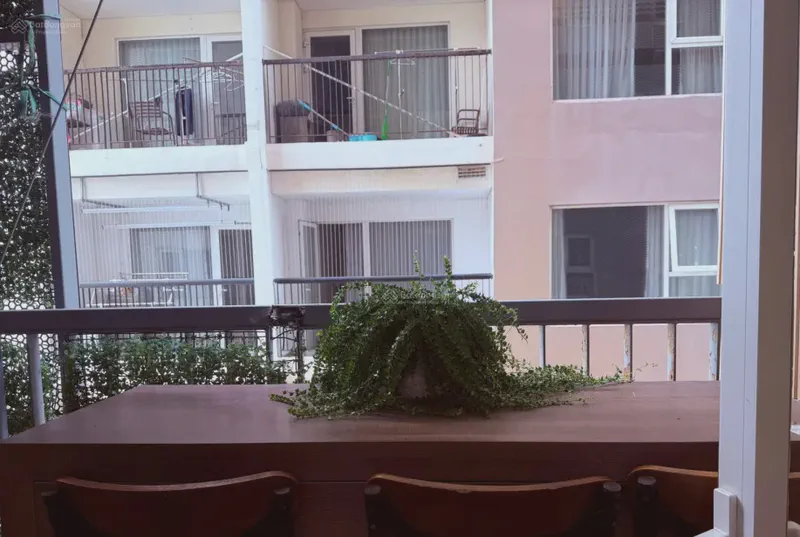 F.Home 1-Bedroom 64m² for rent in Hai Chau, Da Nang — balcony view (photo 5 of 7)