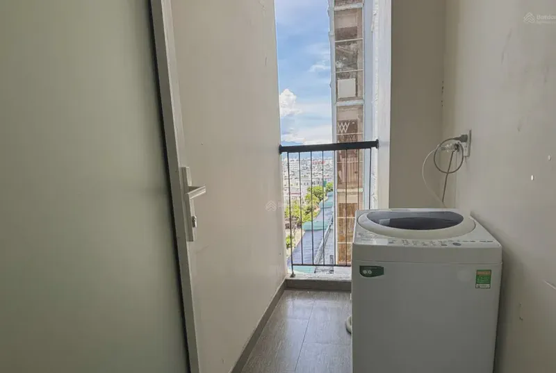 F.Home River View 2-Bedroom 104m² for rent in Hai Chau, Da Nang — balcony view (photo 5 of 10)