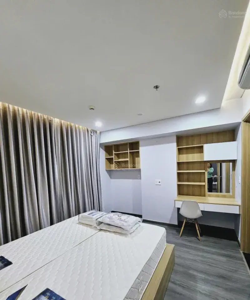 F.Home 2-Bedroom 64m² for rent in Hai Chau, Da Nang — balcony view (photo 5 of 7)