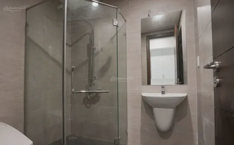 F.Home Penthouse 5-Bedroom 350m² for rent in Hai Chau, Da Nang — interior (photo 10 of 12)