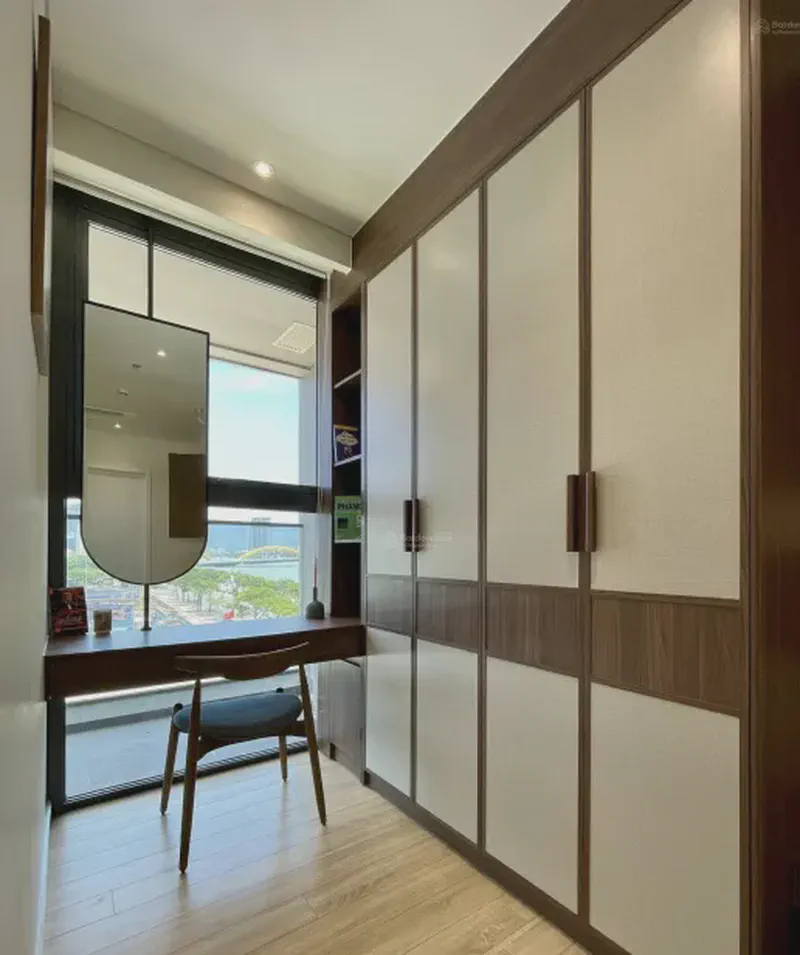The Filmore River View 2-Bedroom 75m² for rent in Binh Thuan, Da Nang — kitchen and dining
