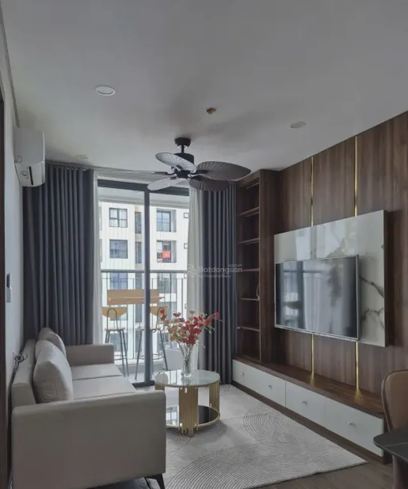 FPT Plaza 2-Bedroom 70m² for rent in Hoa Hai, Da Nang — living area