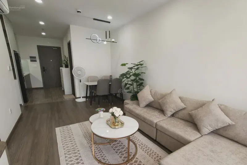 FPT Plaza City View 2-Bedroom 65m² for rent in Hoa Hai, Da Nang — kitchen and dining