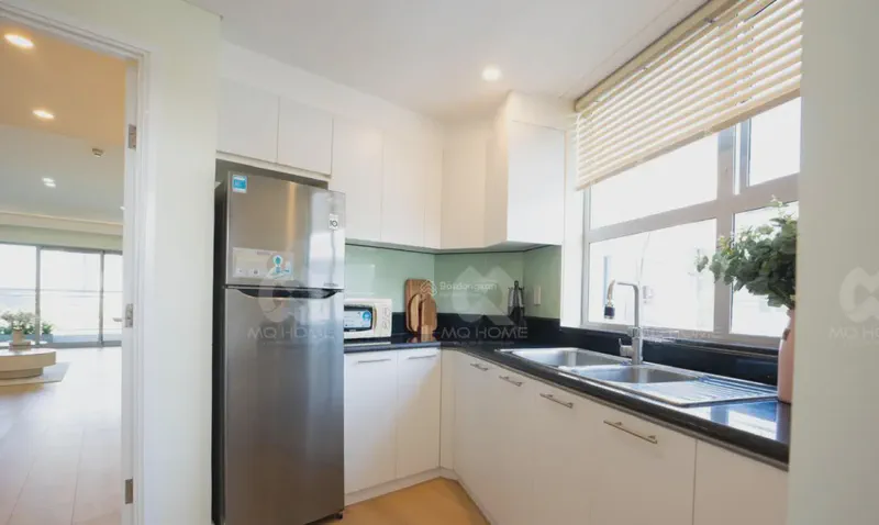 Indochina Riverside River View 2-Bedroom 100m² for rent in Hai Chau, Da Nang — balcony view (photo 5 of 11)