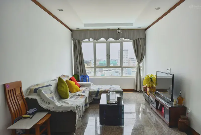 Lake View 2-Bedroom 94m² for rent in Da Nang, Da Nang — living area