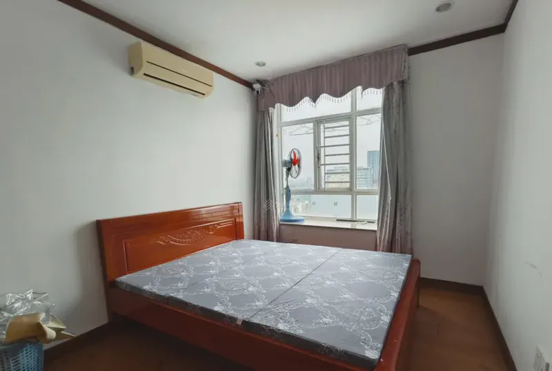 Lake View 2-Bedroom 94m² for rent in Da Nang, Da Nang — kitchen and dining