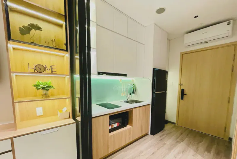 Sun Cosmo Residence 1-Bedroom 28m² for rent in Bac My Phu, Da Nang — kitchen and dining