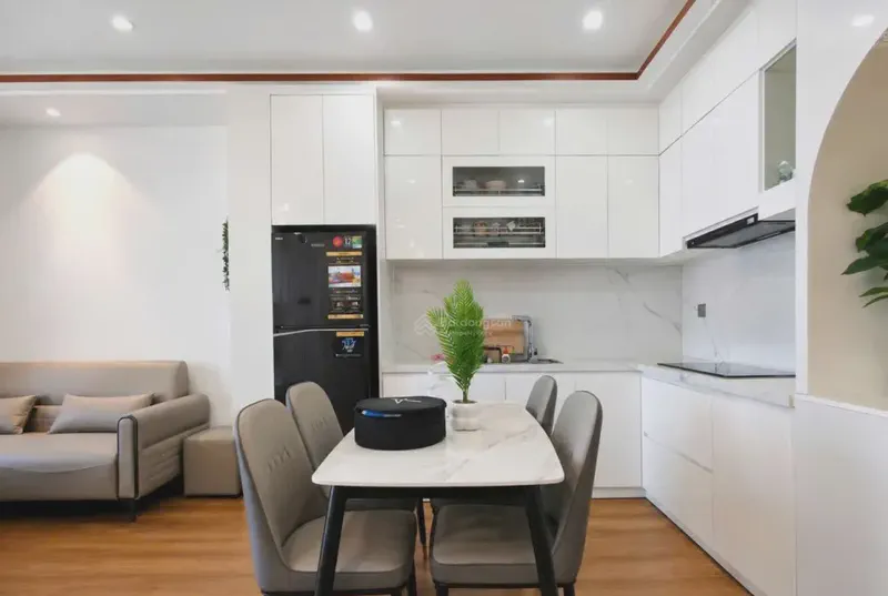 Sun Cosmo Residence 1-Bedroom 50m² for rent in Bac My Phu, Da Nang — kitchen and dining