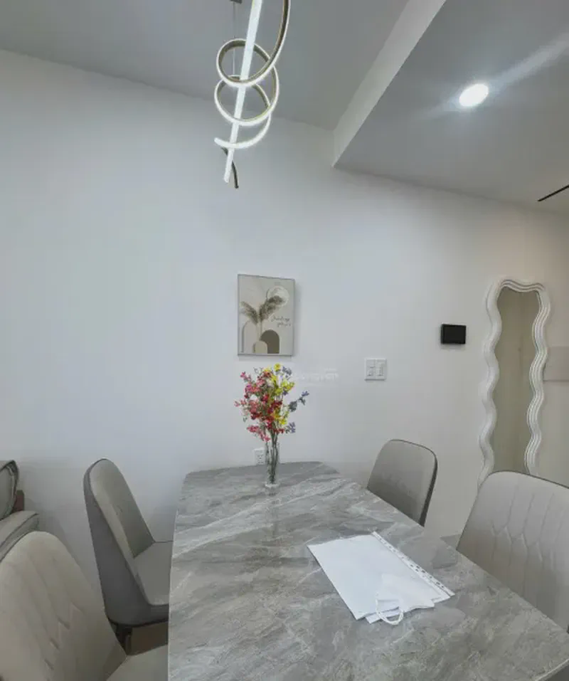 Sun Cosmo Residence River View 1-Bedroom 50m² for rent in Bac My Phu, Da Nang — furnished living space (photo 7 of 10)
