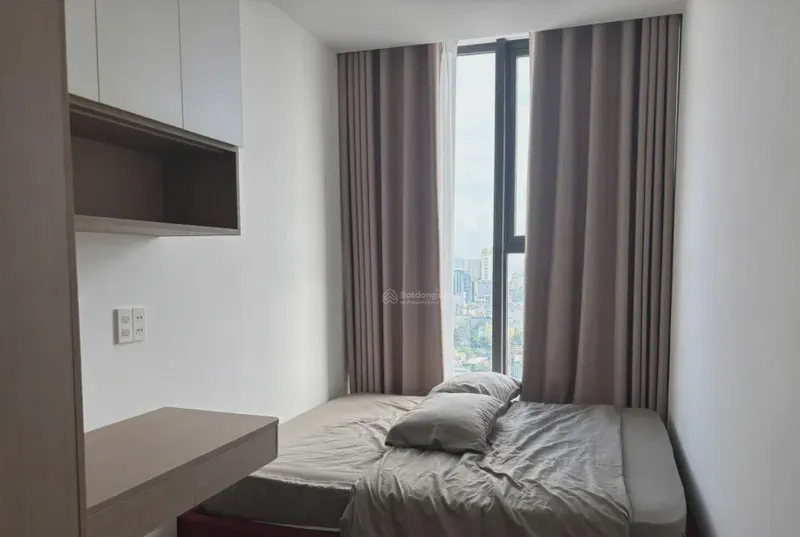 Sun Cosmo Residence River View 2-Bedroom 69m² for rent in Bac My Phu, Da Nang — kitchen and dining