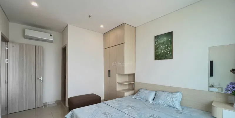 Sun Ponte Residence River View 2-Bedroom 76m² for rent in An Hai Nam, Da Nang — balcony view (photo 5 of 10)