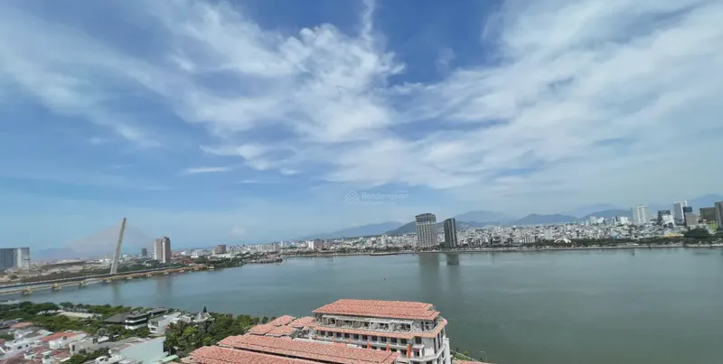 Sun Ponte Residence River View 2-Bedroom 77m² for rent in An Hai Nam, Da Nang — kitchen and dining