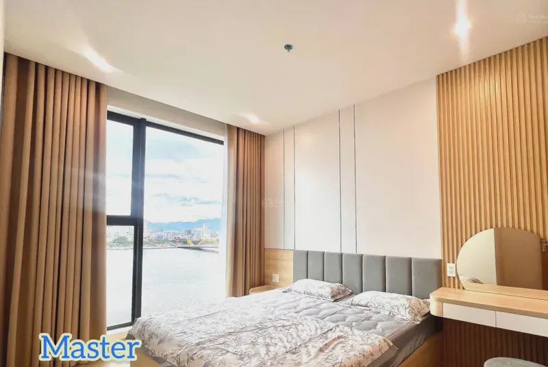 Sun Ponte Residence 3-Bedroom 100m² for rent in An Hai Nam, Da Nang — kitchen and dining