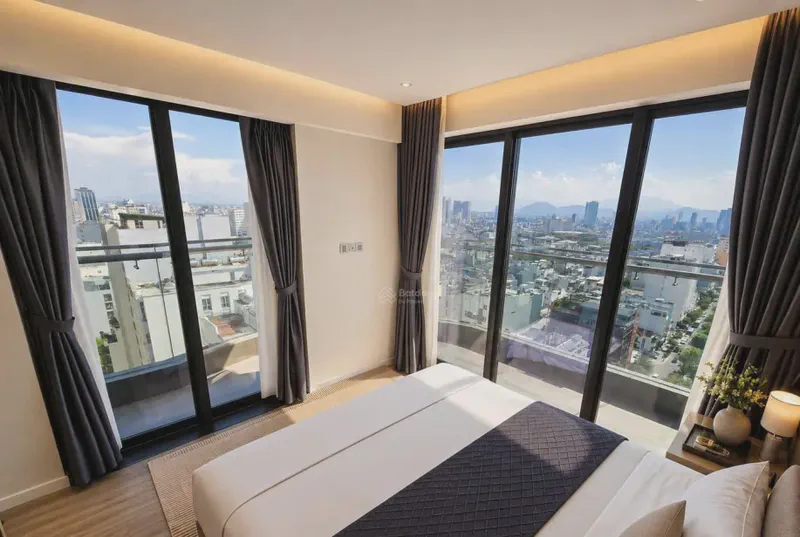 Da Nang Times Square 1-Bedroom 47m² for rent in Phuoc My, Da Nang — balcony view (photo 5 of 9)
